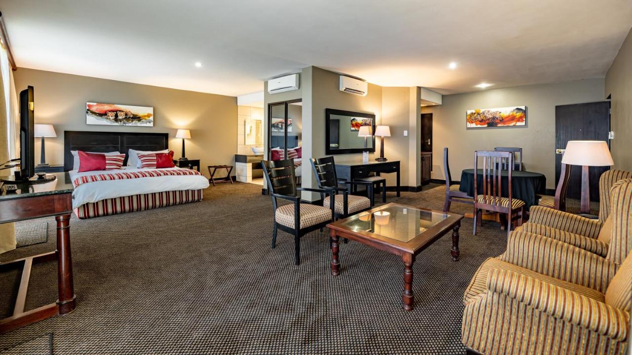 African Sky Hotels - Pine Lake Inn Witrivier Buitenkant foto