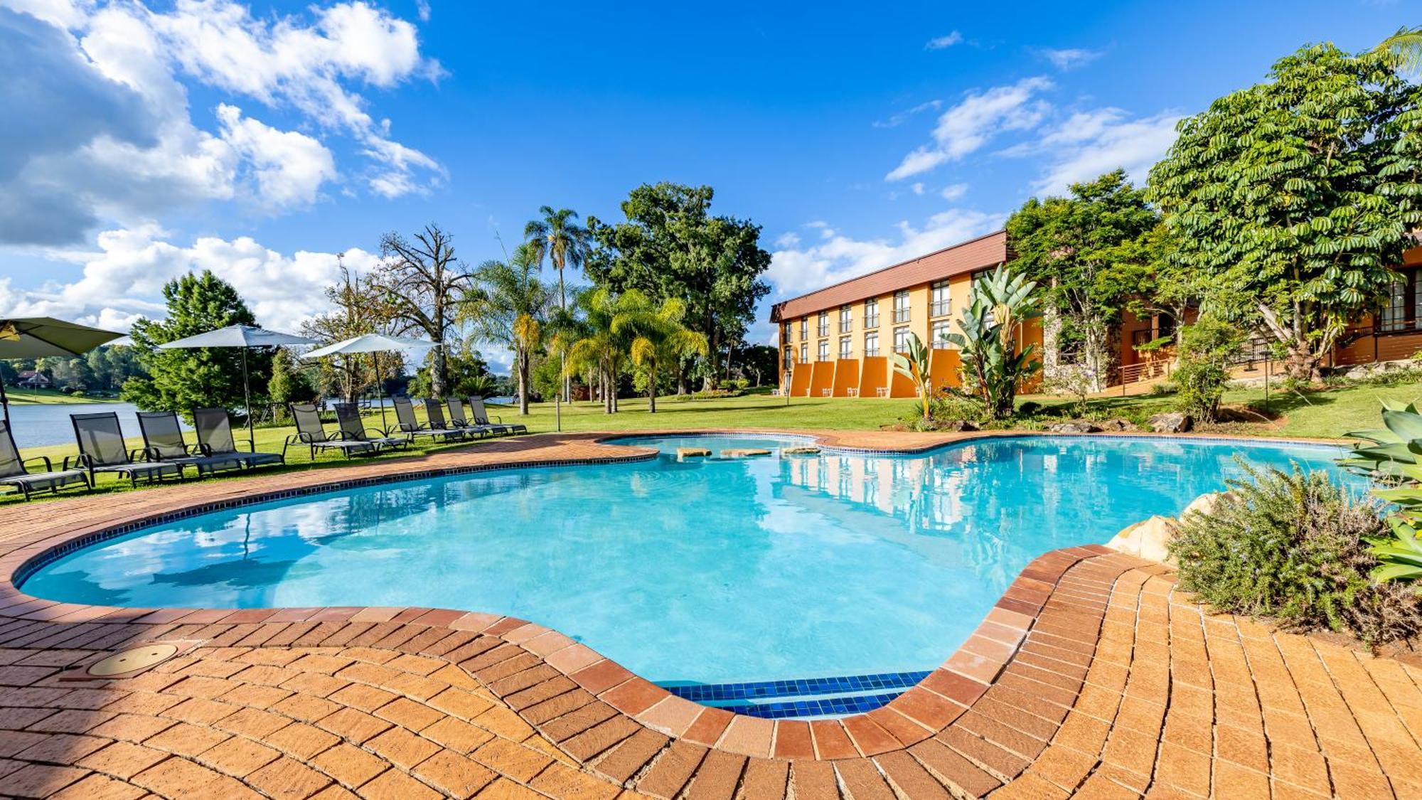 African Sky Hotels - Pine Lake Inn Witrivier Buitenkant foto