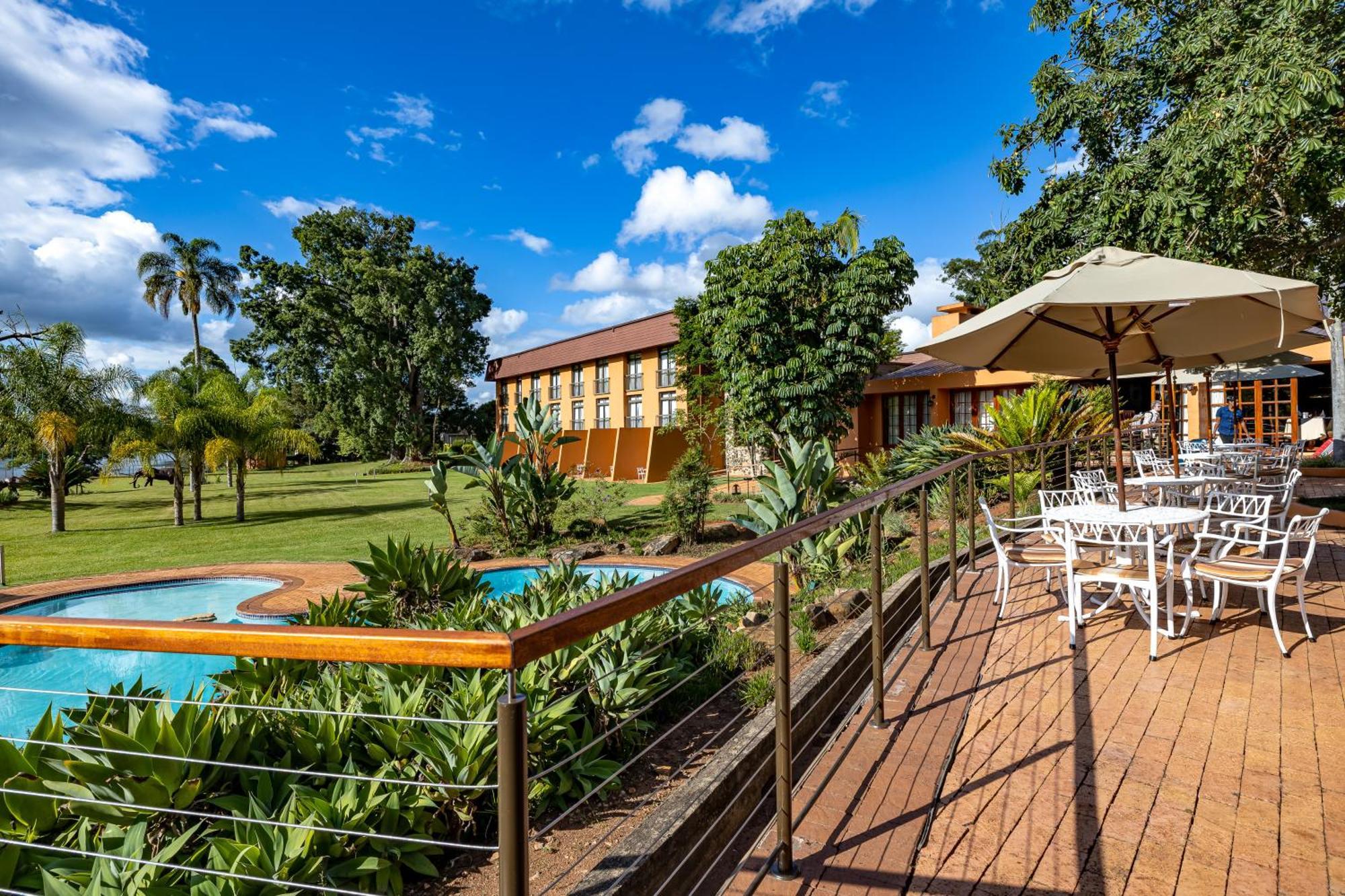 African Sky Hotels - Pine Lake Inn Witrivier Buitenkant foto