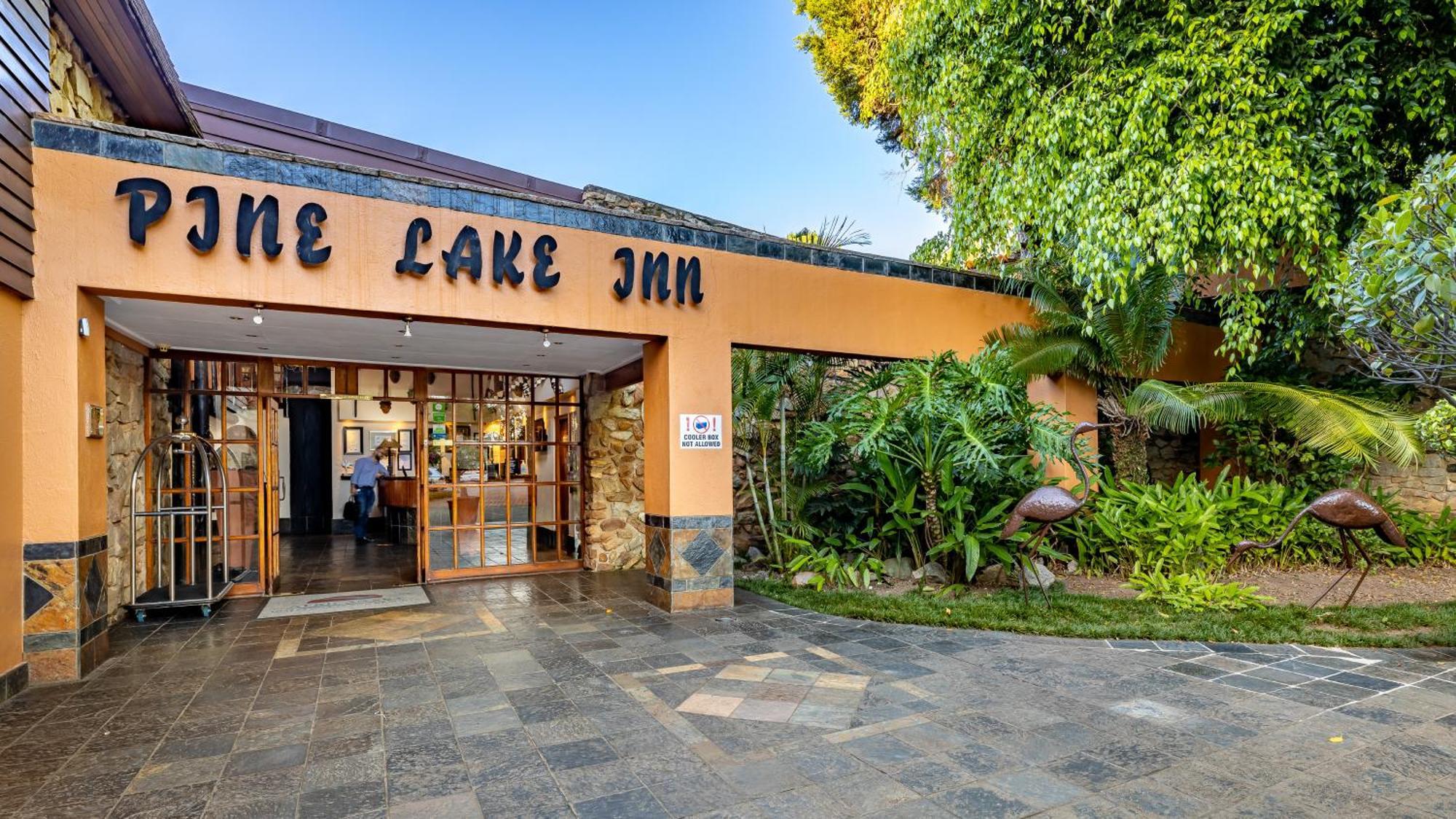 African Sky Hotels - Pine Lake Inn Witrivier Buitenkant foto
