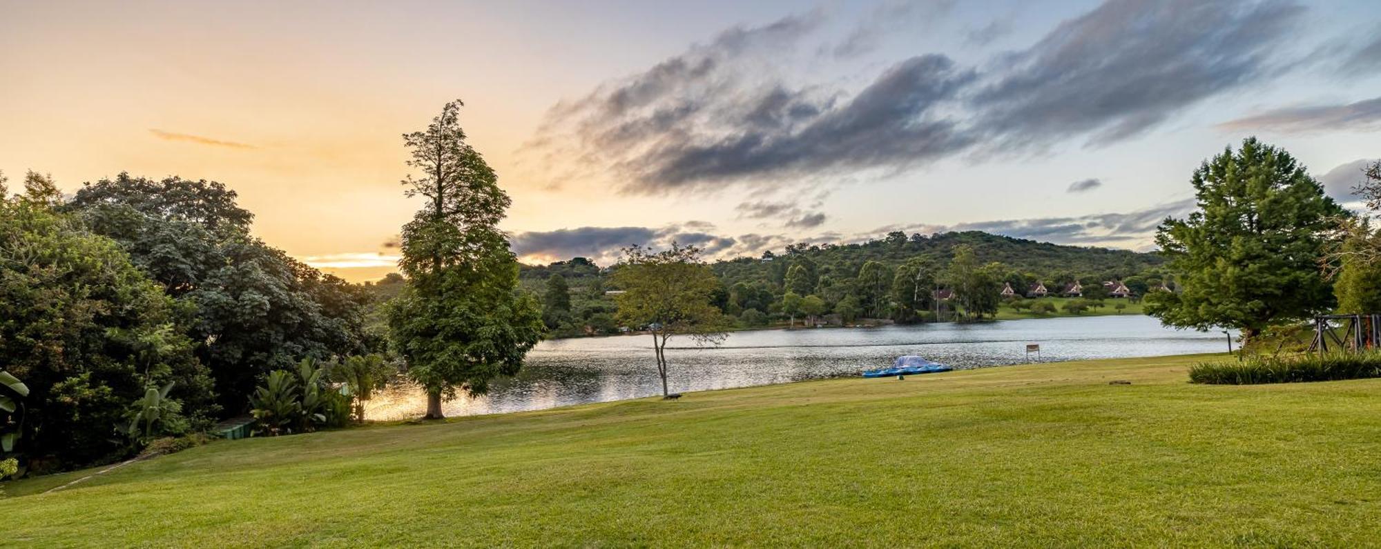African Sky Hotels - Pine Lake Inn Witrivier Buitenkant foto